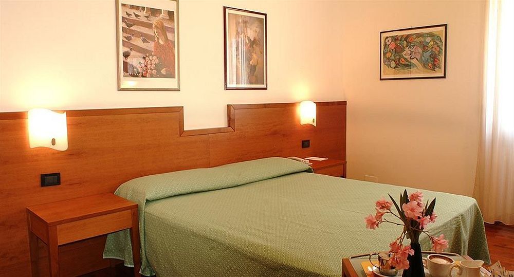 Euro Hotel Nuoro  Exteriér fotografie